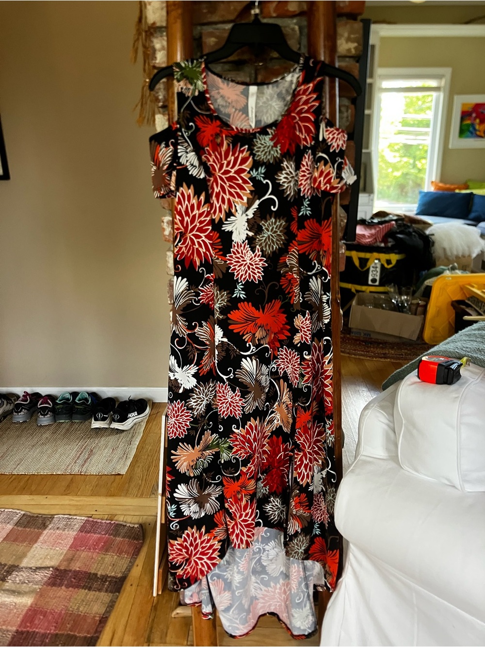 Cold-Shoulder Floral Maxi Dress in Black and Red